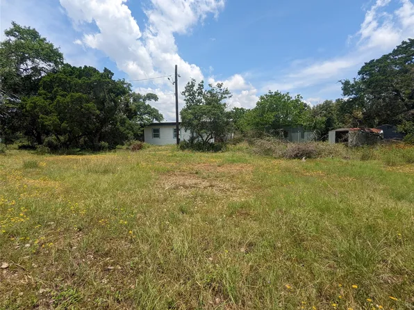 315 Flintstone Dr, Canyon Lake, TX 78133
