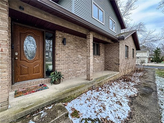 3rd image of 2412 Audubon Rd