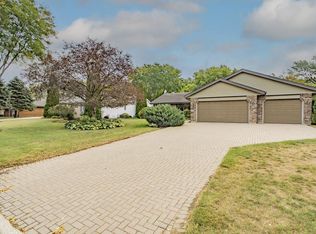1284 Cerasus Dr, Rockford, IL 61108