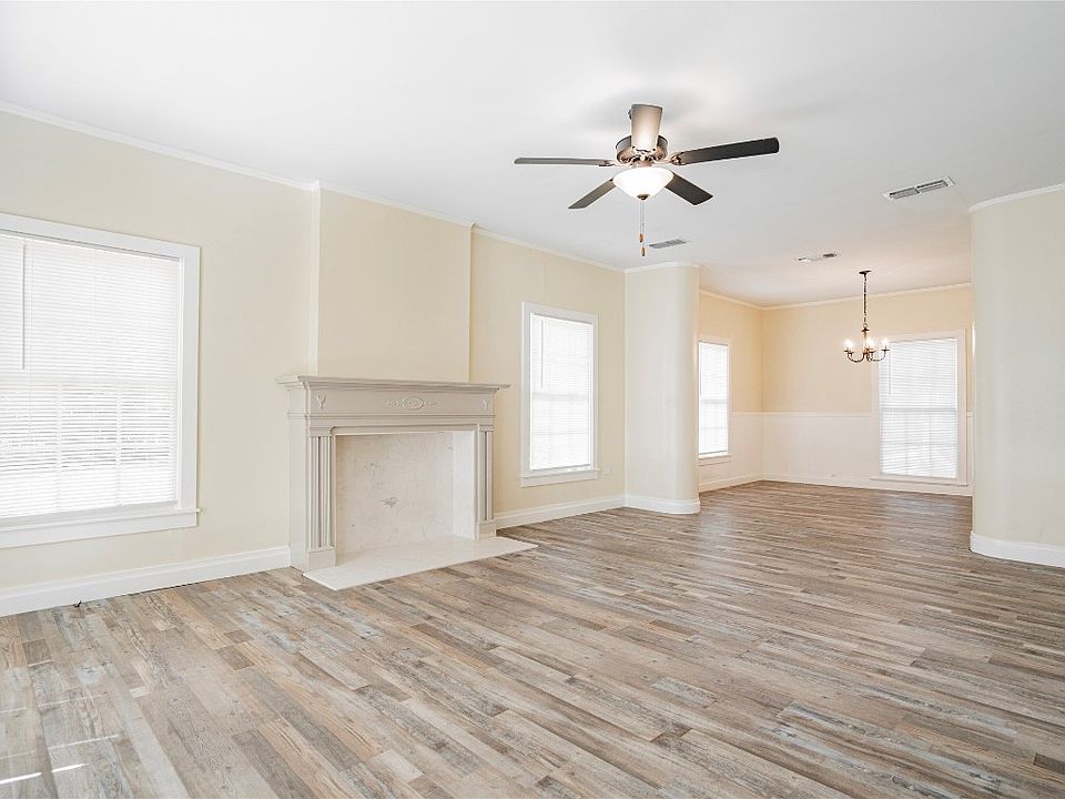 233 E James St, Wills Point, TX 75169 MLS 20418616 Zillow