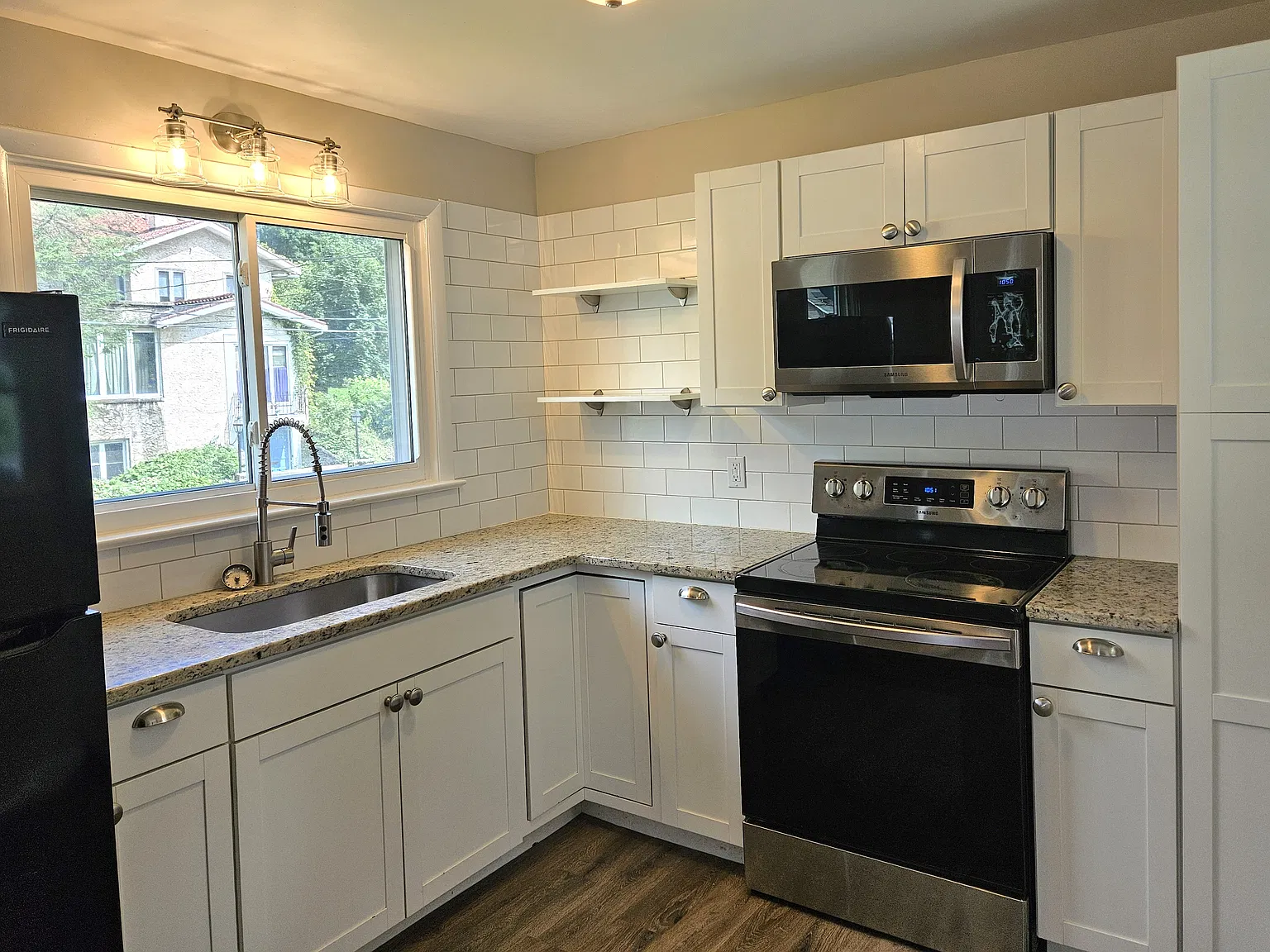 3 bed, 1230 sqft, $1,700 — Photo 4