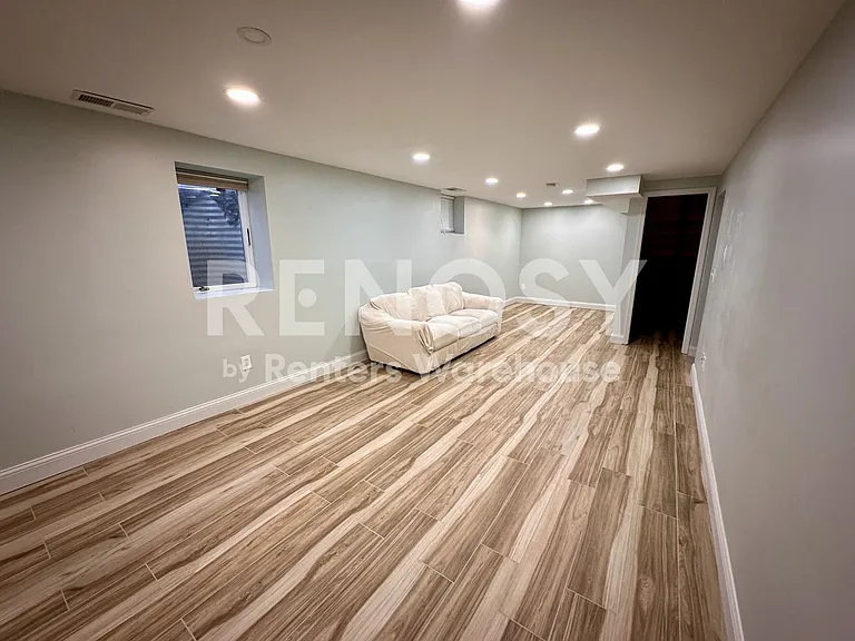 13808 Frontier Ln — Photo 3