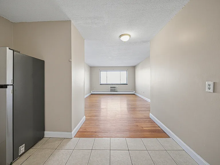 239 Kelton St #41 — Photo 15