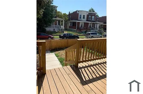 Building Photo - 3604 Oakmont Ave