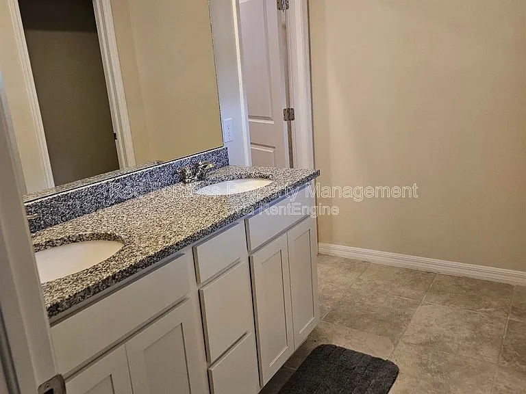 16031 Enclaves Cove Dr — Photo 12