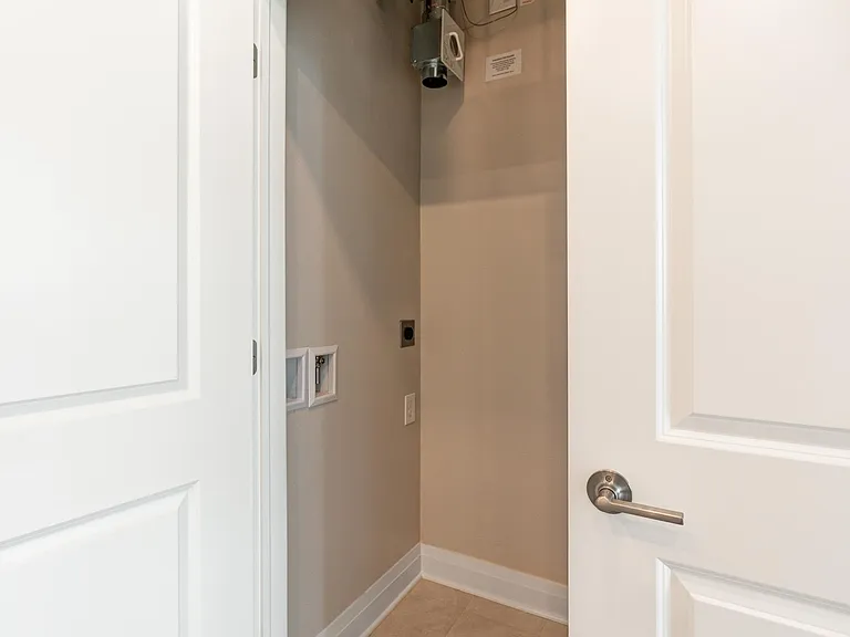 6633 Dale Dr #214 — Photo 11