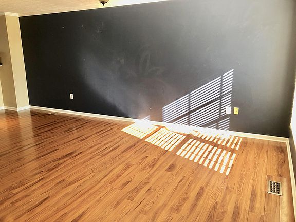3rd image of 5277 Royal Arch Cascade Dr #29-527