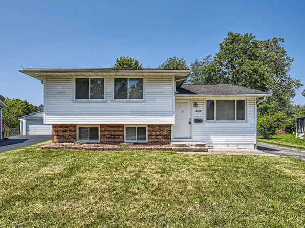 2275 Cardston Ct, Columbus, OH 43232