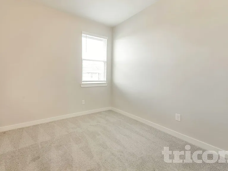 2580 Dulaney Dr — Photo 11
