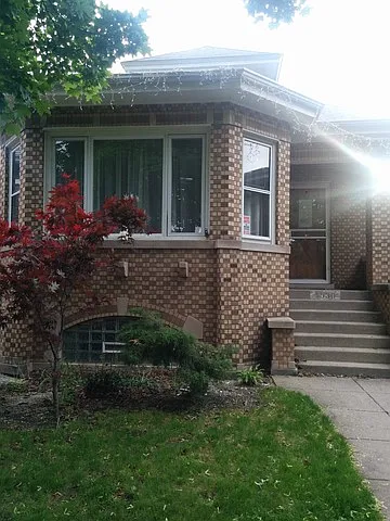 5530 S Francisco Ave photo 1