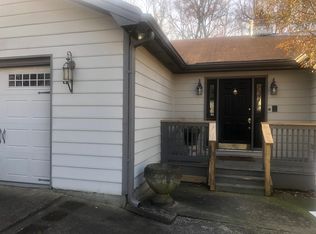 686 Somerset Dr, Lawrenceville, GA 30046