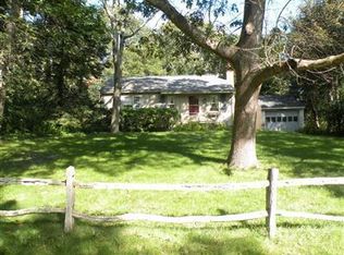 35 Robinson Rd, Sagamore Beach, MA 02562