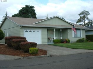 375 S Cascade Dr, Woodburn, OR