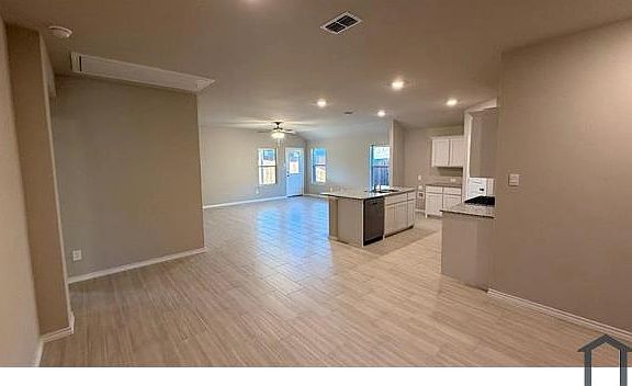 5th image of 8440 Hollymead Ln