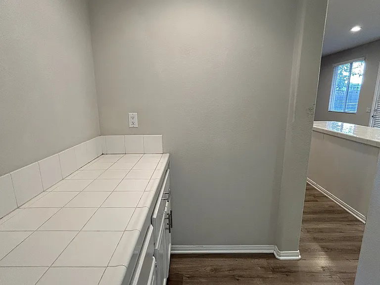 7572 Corona Valley Ave — Photo 9