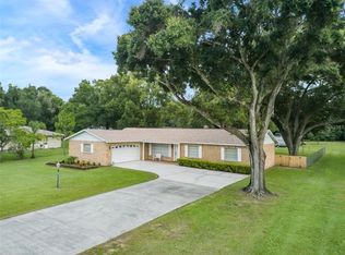 1215 Hummingbird Ln, Brandon, FL 33511