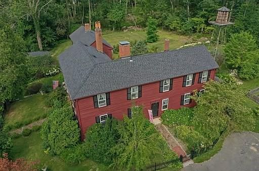 1st image of 413 Underwood St