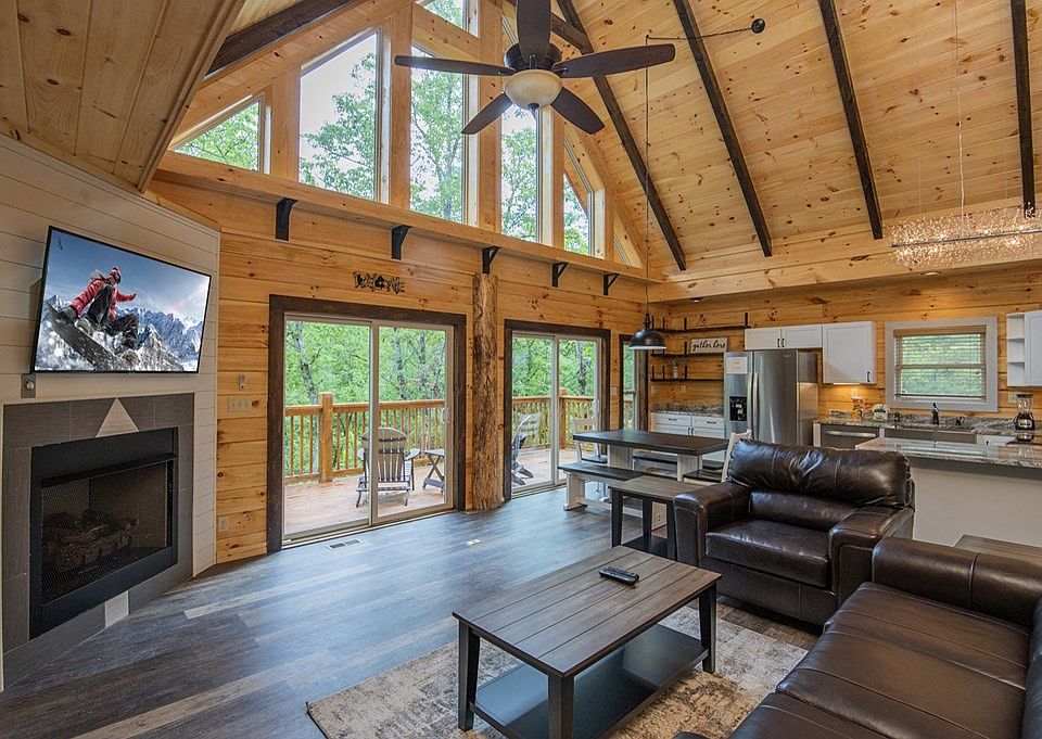 2nd image of 3154 White Falcon Way