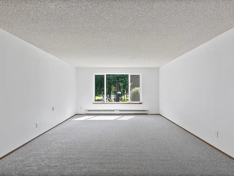 9012 Pipeline Rd E #7 — Photo 3