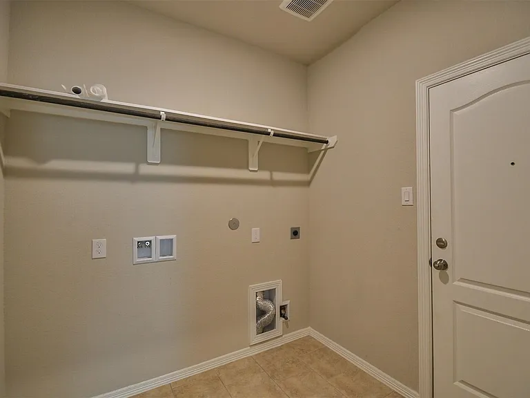 24810 Winema Woods Ln — Photo 11