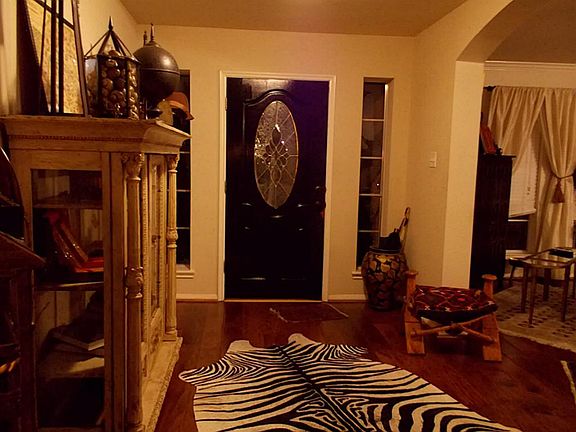 Foyer at entrance