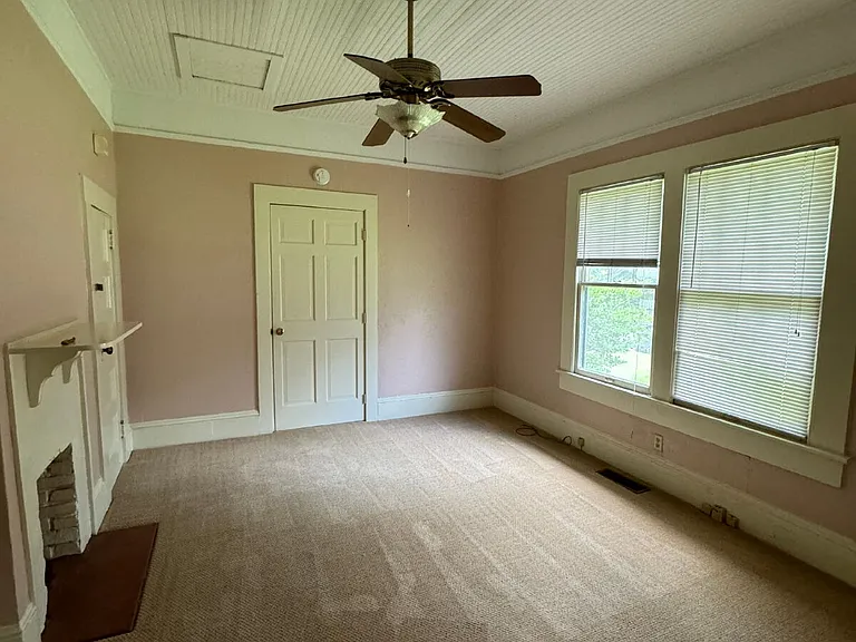 1332 N Bronough St — Photo 11