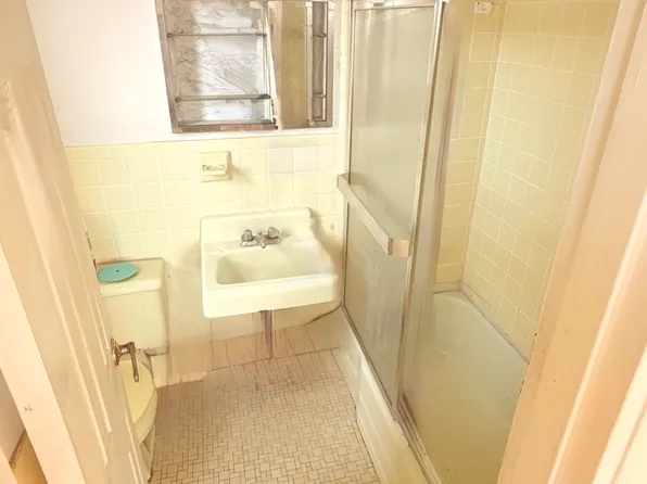 2650 Ocean Parkway image 10 of 22