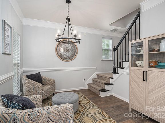 2nd image of 7905 Sedgebrook Dr E