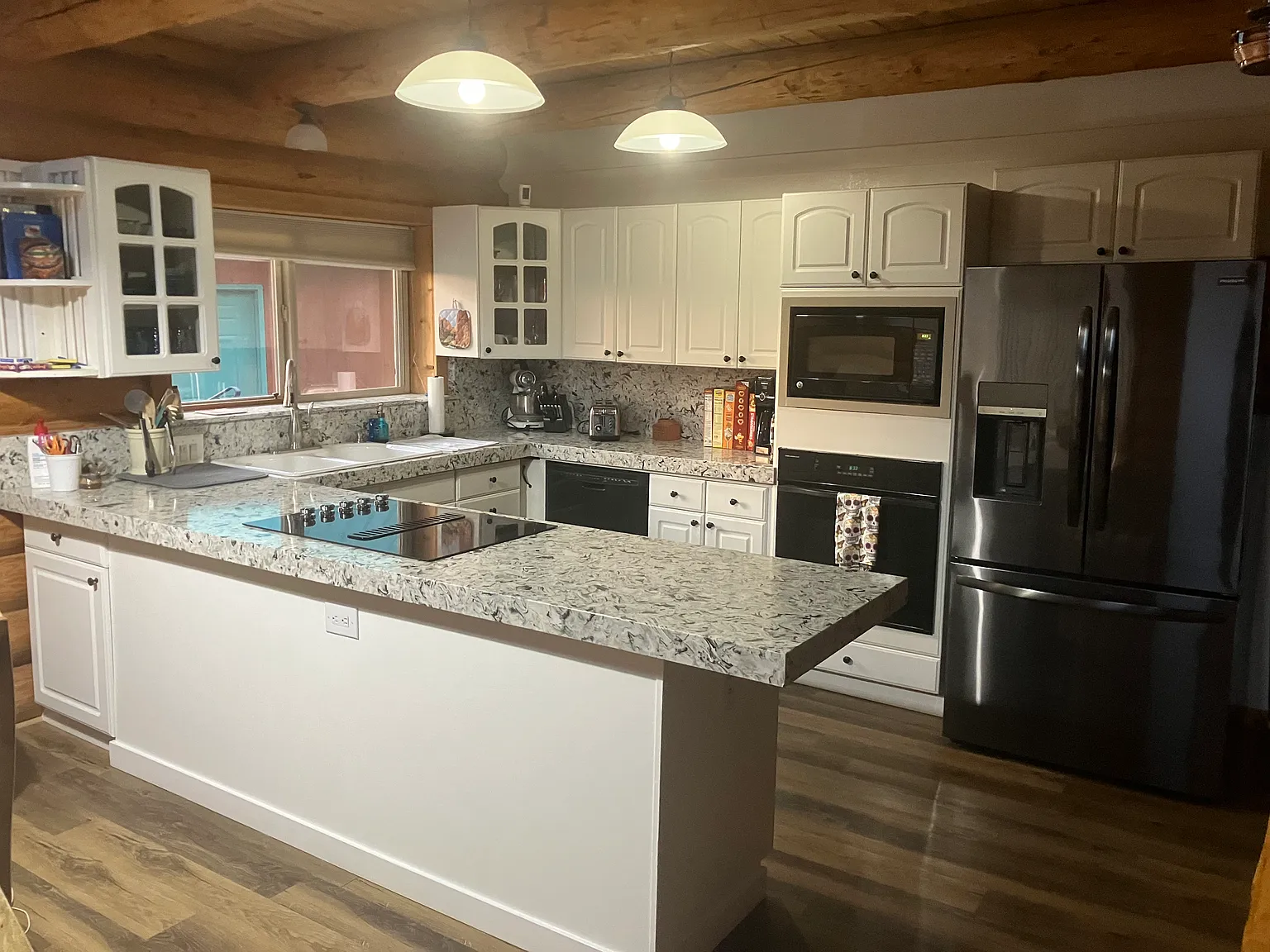 2 bed, 1280 sqft, $2,100 — Photo 3