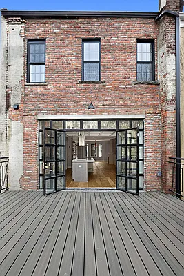 Sold by Compass | media 5