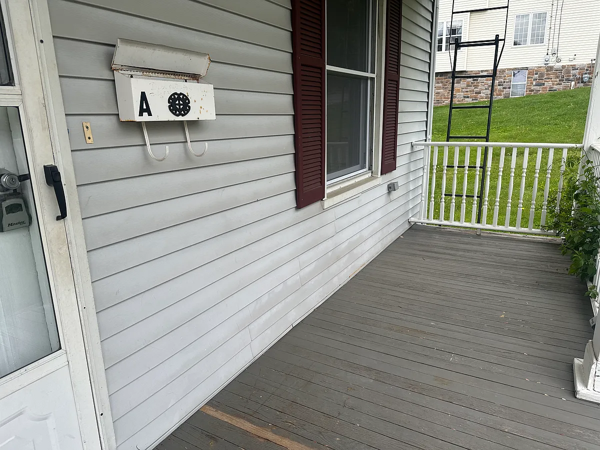 Building Photo - 28 3rd St #1