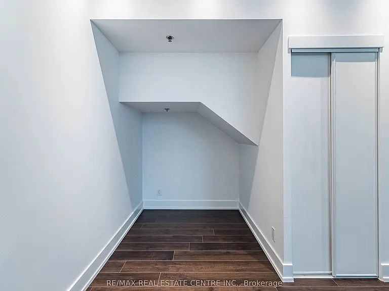 21 Nelson St #11 — Photo 17