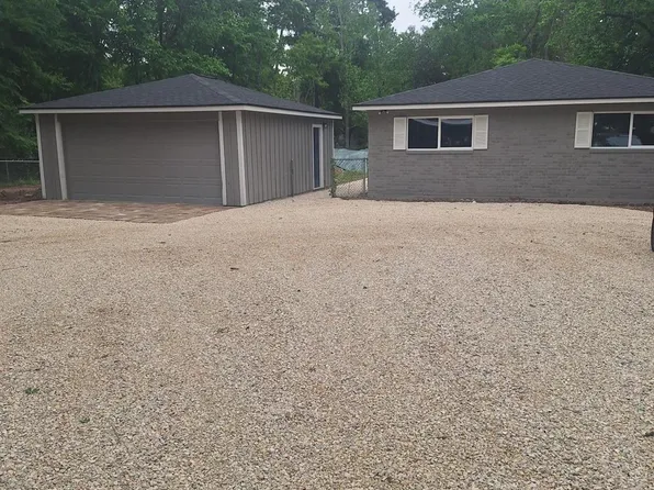 1102 Wood Branch Ln, Huffman, TX 77336