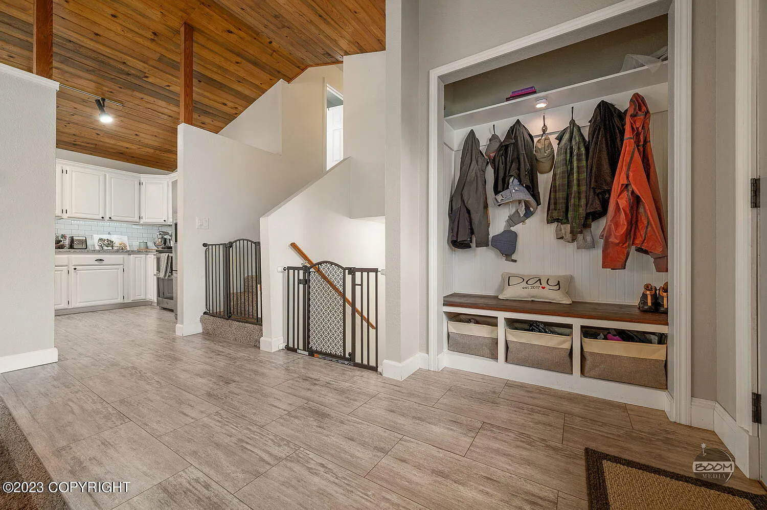 3 bed, 1776 sqft, $3,200 — Photo 3
