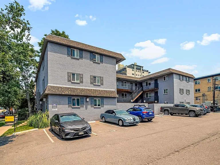 Pearl Apartments — Photo 30