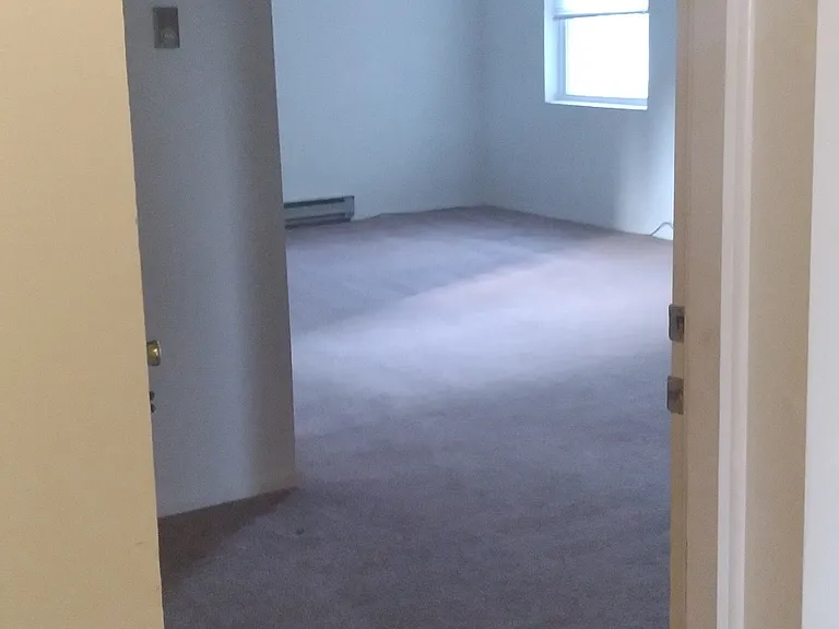 238 W 4th Ave — Photo 3