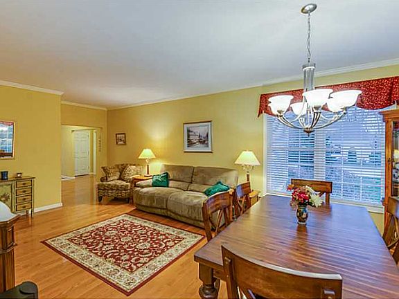 5th image of 170 Providence Pike Unit 40