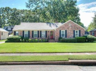 5589 Barfield Rd, Memphis, TN 38120