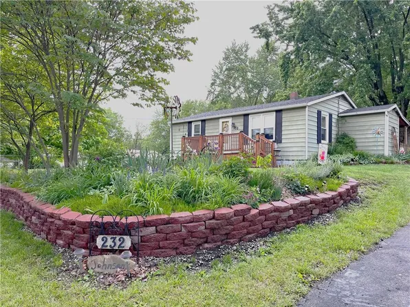 232 S County Line Rd, Windsor, MO 65360