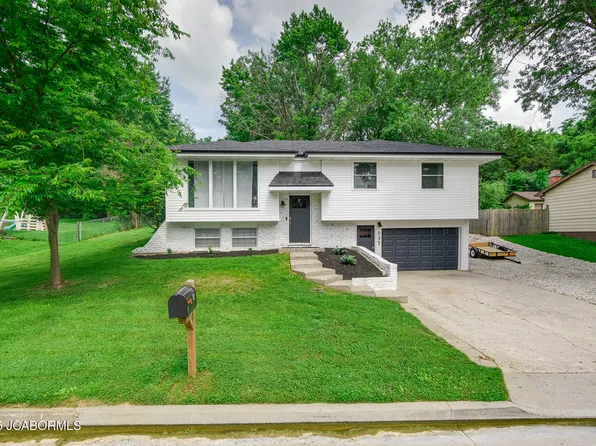 137 W Haven Dr, Jefferson City, MO 65109