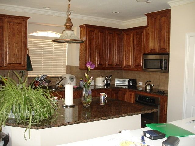 2nd image of 2353 Shoreham Cir