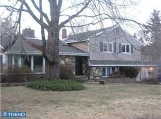 1115 Arboretum Rd, Wyncote, PA 19095