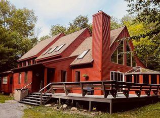 17 Trout Close Pl, Becket, MA 01223