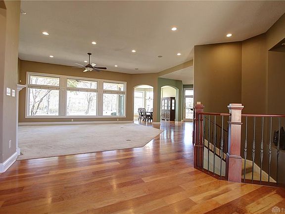 3rd image of 134 Castle Pine Ct