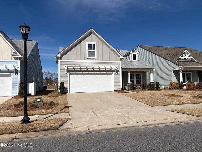5872 Park West Cir — Photo 1