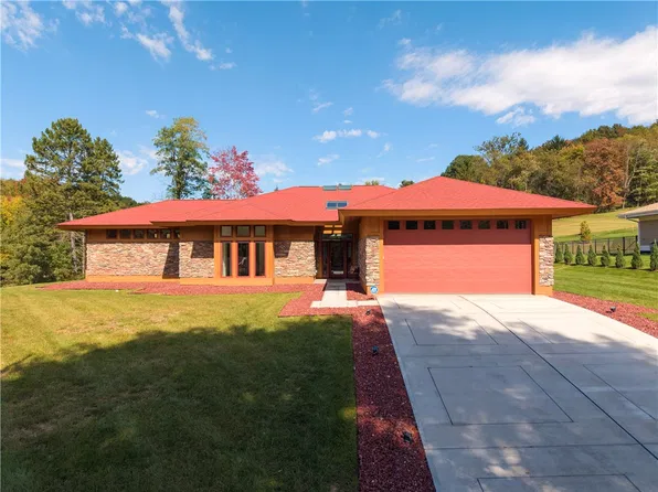 105 Warren Rd, Warrendale, PA 15086