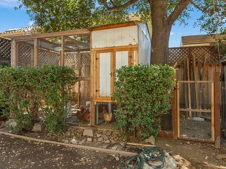 16995 Pine Way — Photo 47