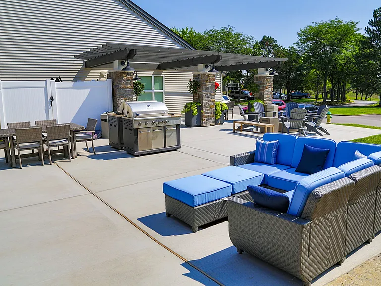 Outdoor Resident Lounge