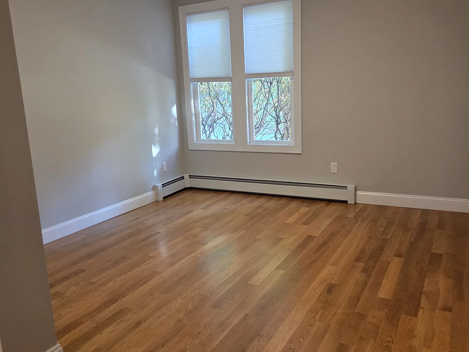 2 bed, 950 sqft, $2,100 — Photo 4