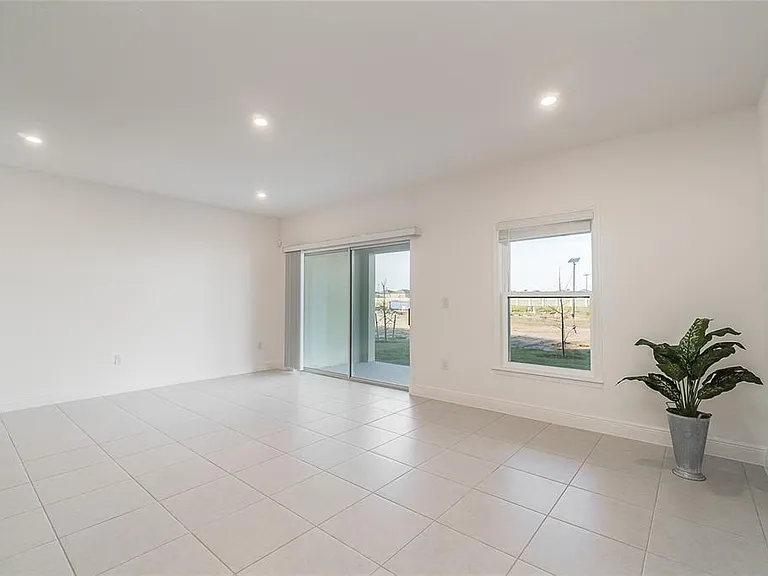 32123 Pond Apple Bnd — Photo 14